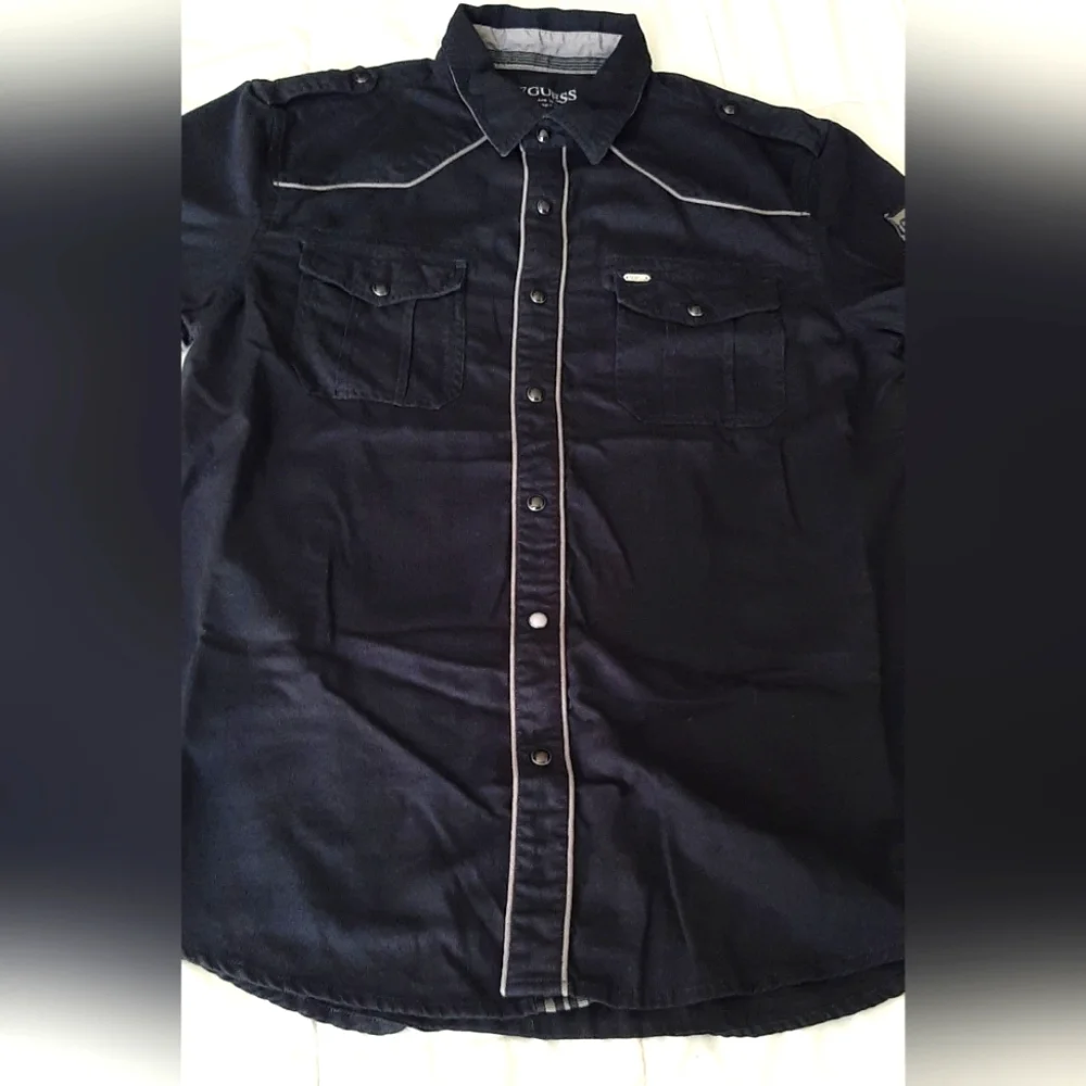 Guess Button Up - Picture 4 of 15